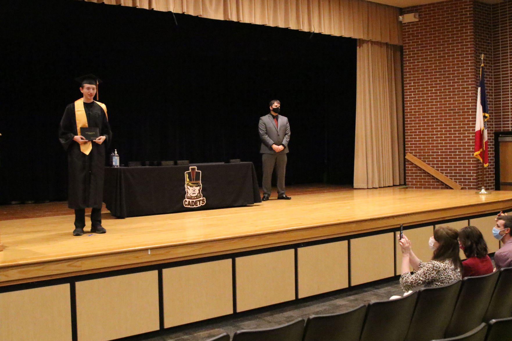 IFA_Grad1719.JPG